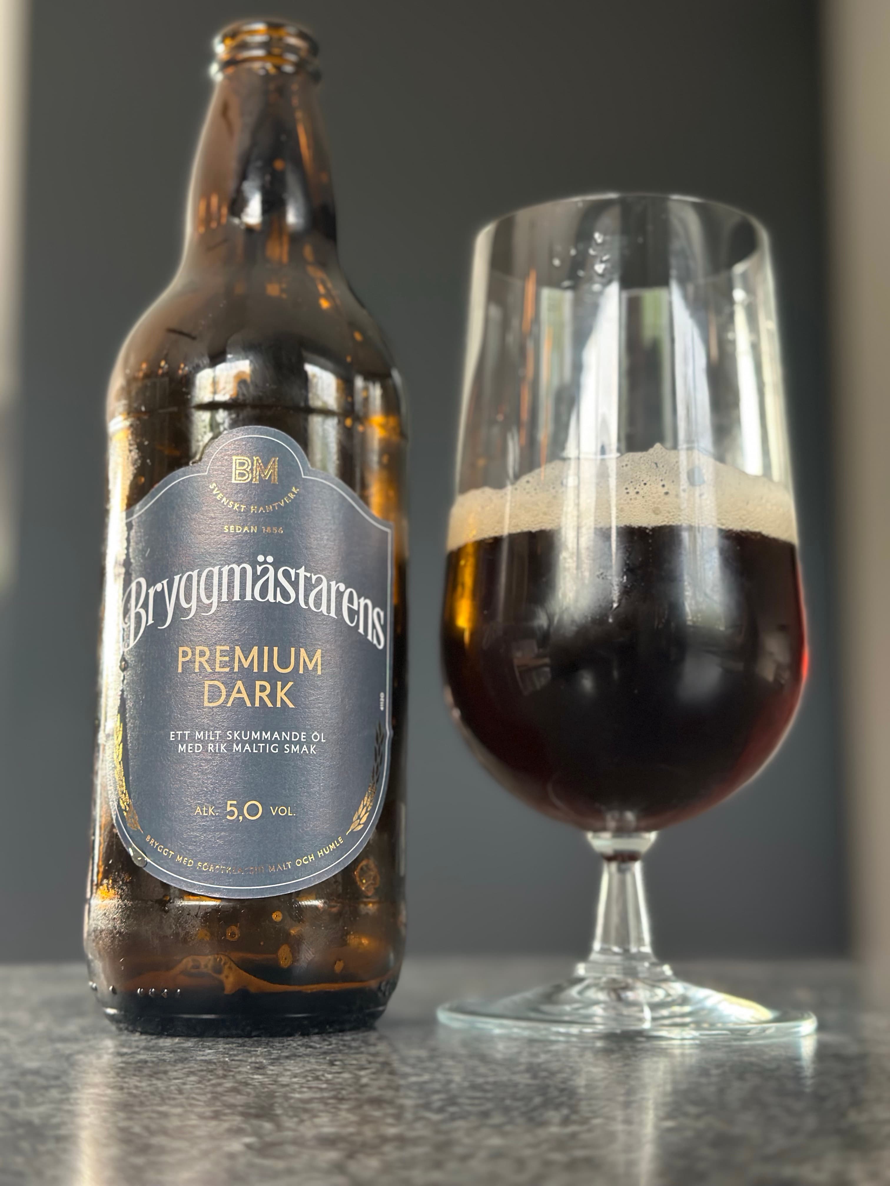 Bryggmästarens Premium Dark beer photo