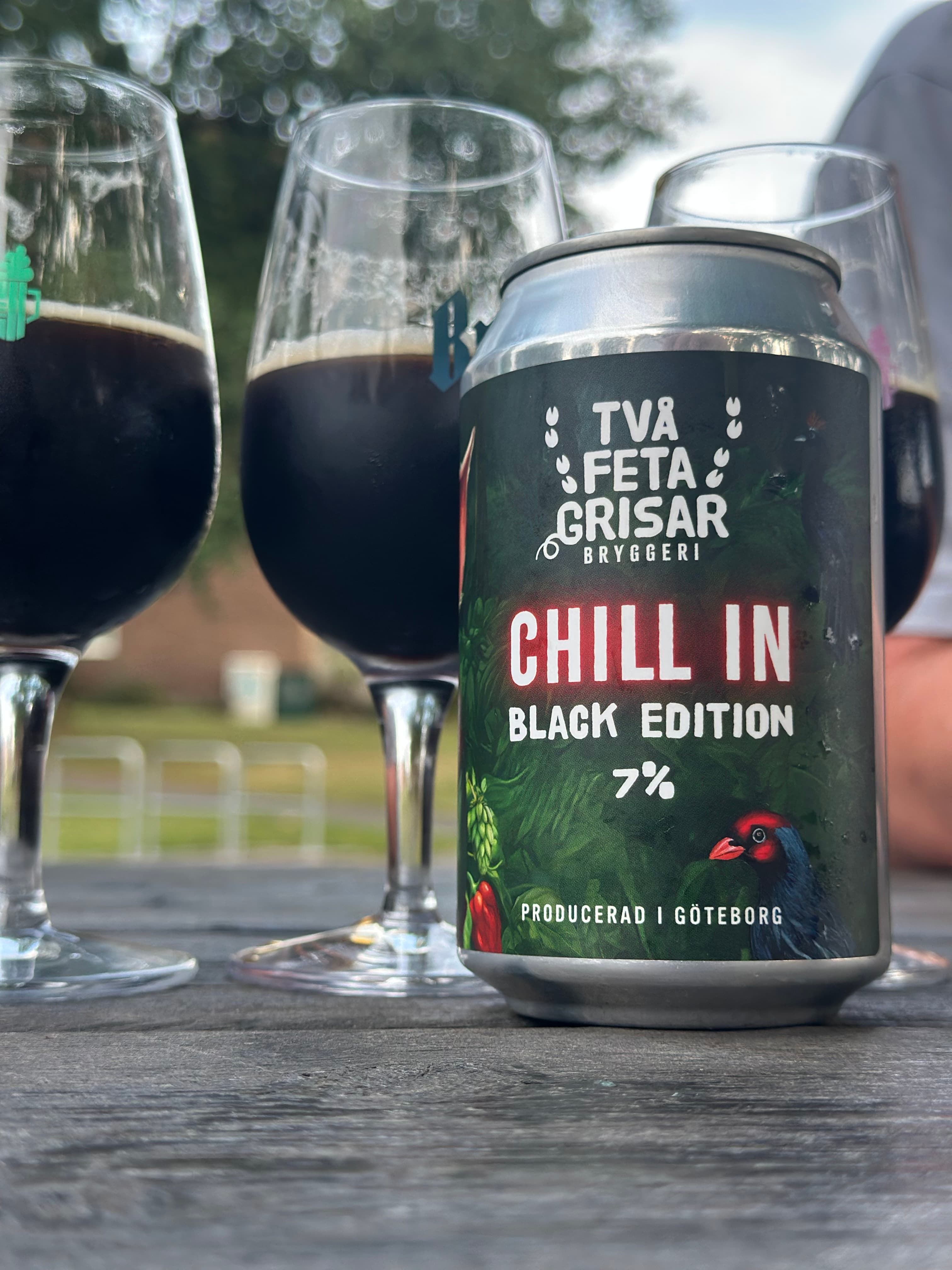 Chill In Black Edition from Två Feta Grisar Bryggeri beer photo