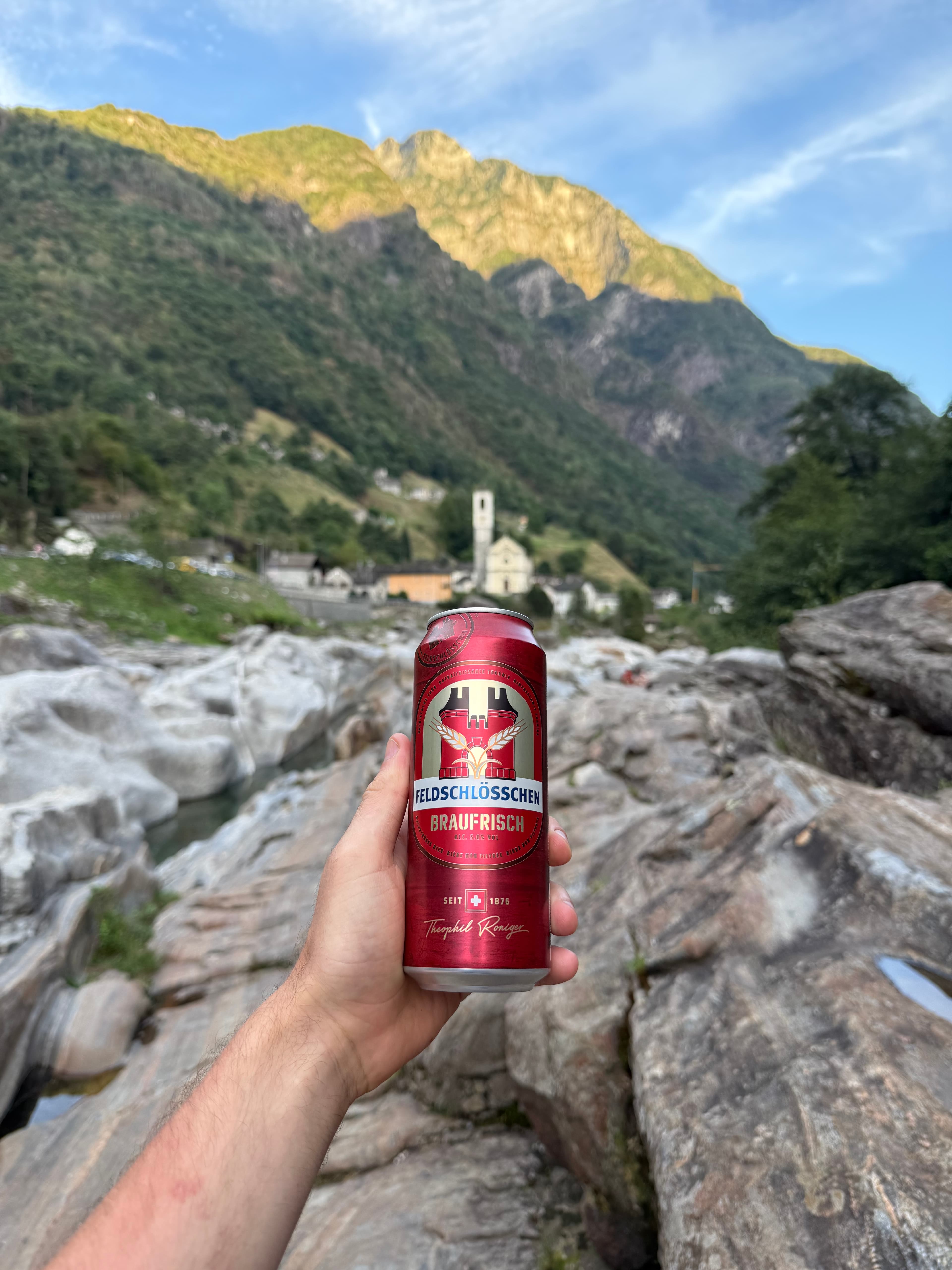 Feldschlösschen Braufrisch from Feldschlösschen beer photo