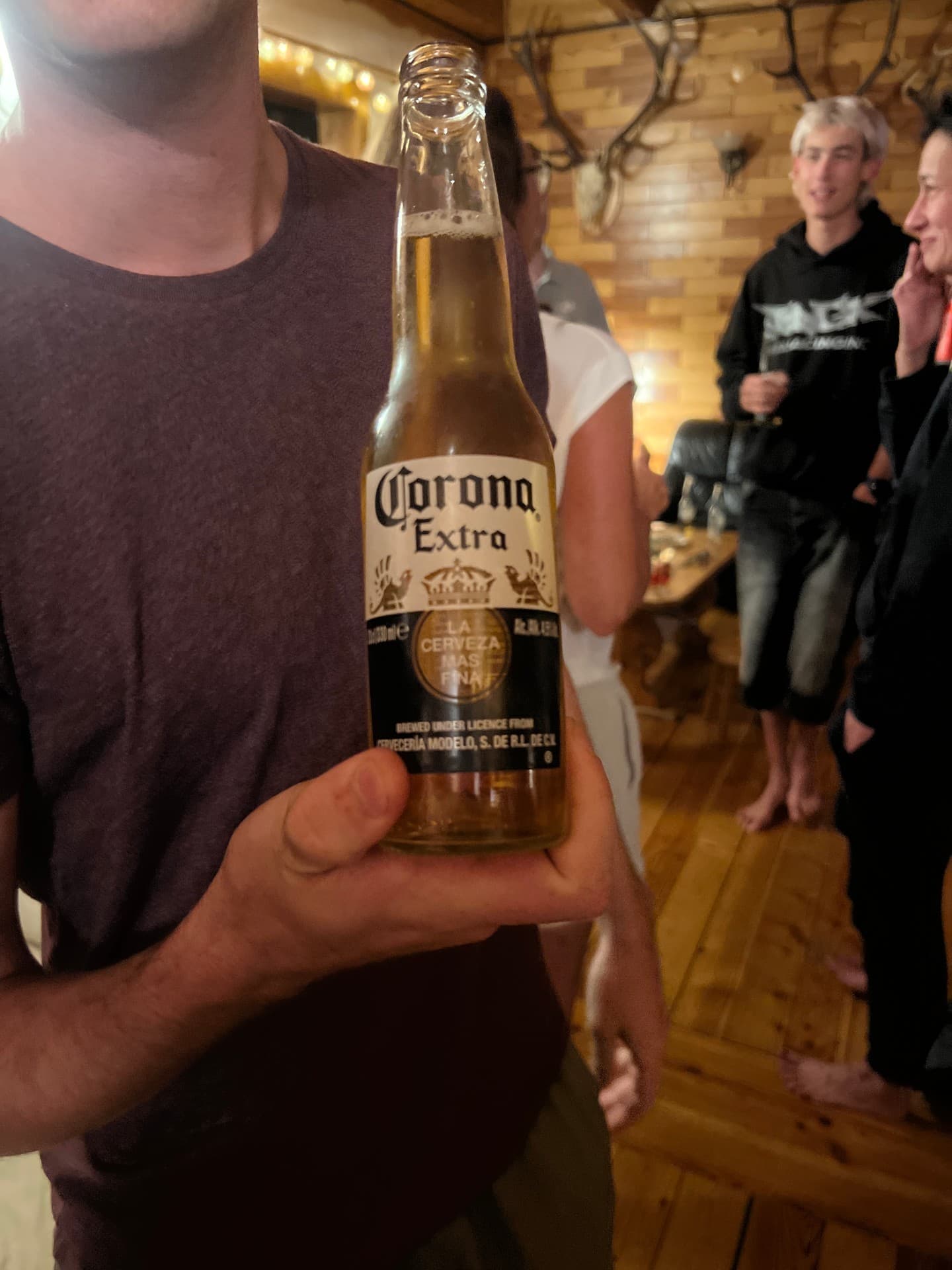 Corona Extra by Cervecería Modelo, shared by @unclaimed