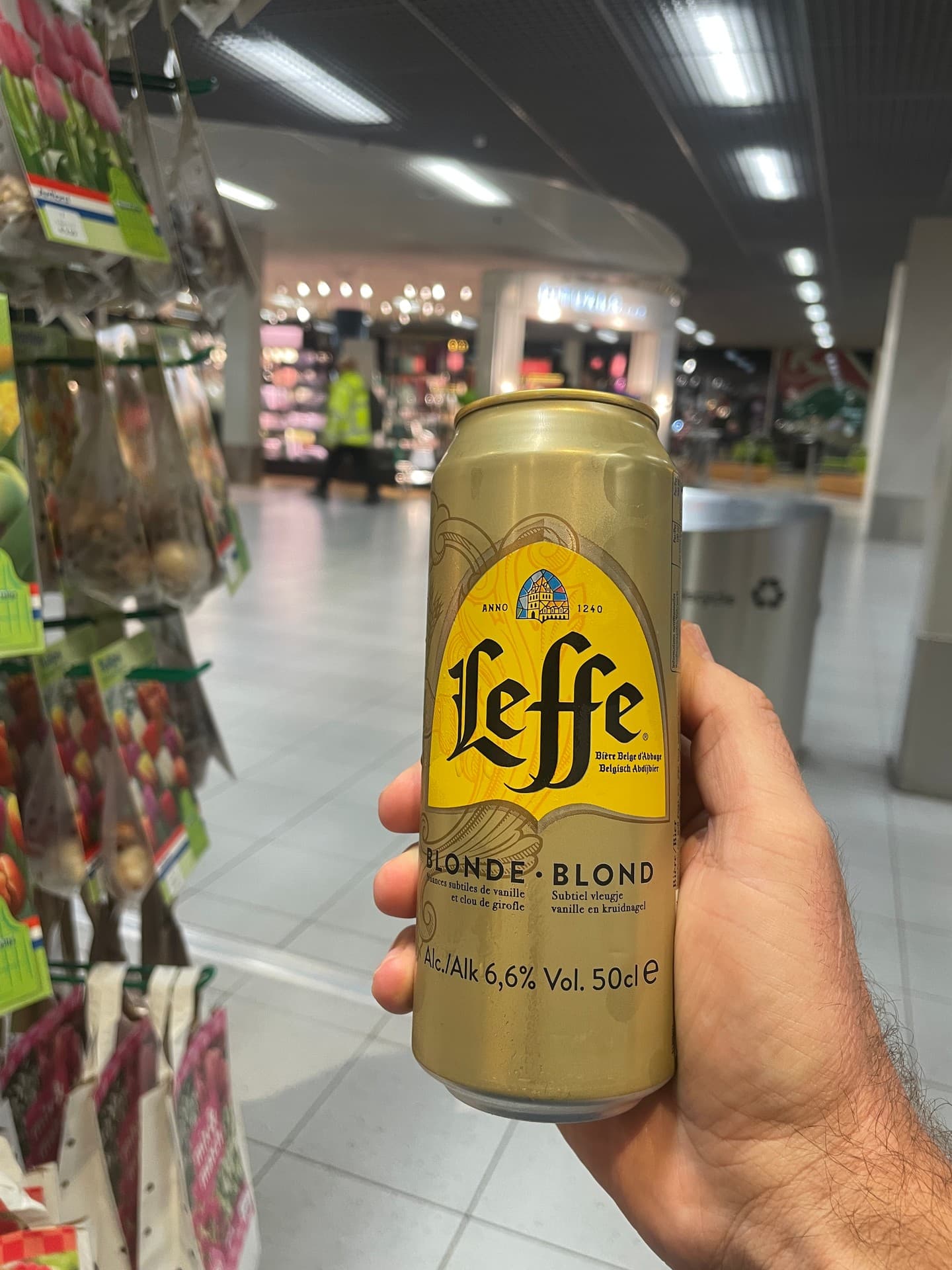 Leffe Blonde beer photo